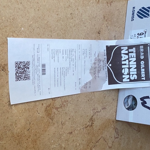 K-Swiss court shoes. Size 9.5 - Picture 5 of 7